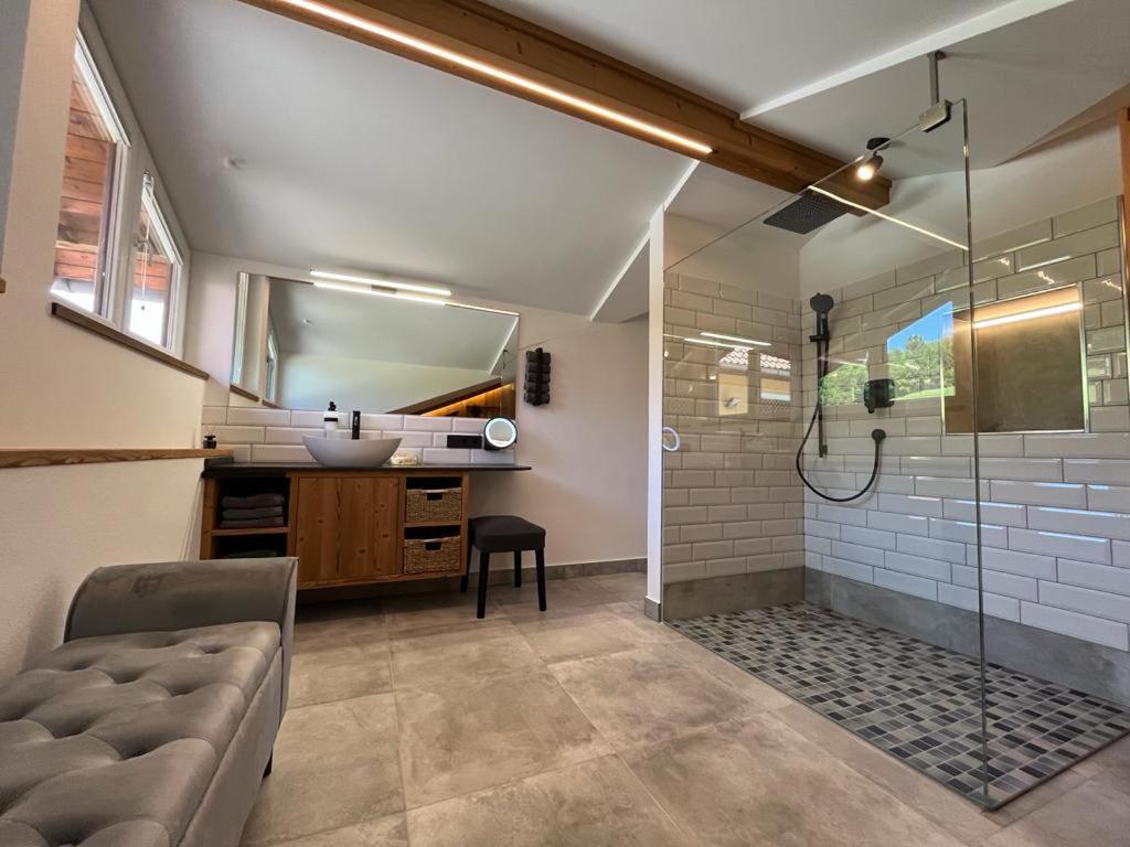 GuggenthalBauernhof-Loft Edtgutアパートメント エクステリア 写真