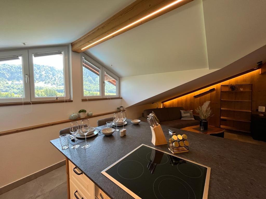 GuggenthalBauernhof-Loft Edtgutアパートメント エクステリア 写真